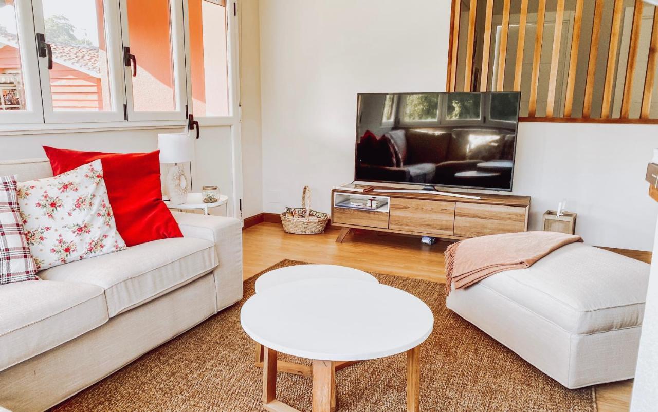라네스 Bella Kalma, Acogedora Casa Con Parking, Jardin Y Wifi 게스트하우스 외부 사진